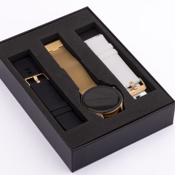 Reloj Smartwatch digital, diseño inteligente para la vida cotidiana y para deportistas de todos los niveles y deportes. Monitoreo de salud 24/7, Cronómetro, Alarma, Predicción del periodo menstrual y ovulación, Recordatorio para moverse y Tomar agua. Reloj Smartwatch. Función: Digital. Incluye: 2 pulsos intercambiables. Colores Pulsos: Negro y Gris. Monitoreo de Salud 24/7. Diseño: Entrenamiento Funcional. SKU: SPORTRACEFORCE-D Garantía: 1 Año. Relojes Tempus